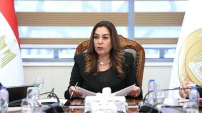 وزيرة التنمية المحلية تلتقى مع عدد من أعضاء مجلس النواب