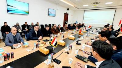 وزير الإسكان يجتمع مع شركة CSCEC لدفع الأعمال بالعاصمة