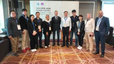 انتخاب الإندونيسية يني وحيد نائباً لرئيس الاتحاد الآسيوي لتسلق الصخور