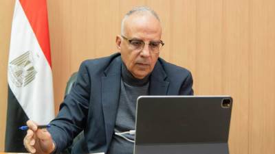 وزير الري يتابع حالة الرى بالمحافظات