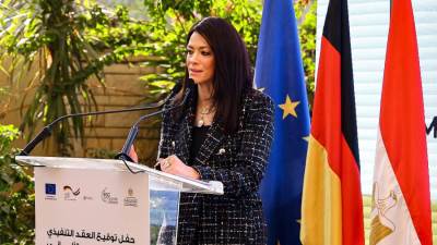 وزيرة التخطيط  تشهد توقيع اتفاق مشروع المركز المصري الألماني للوظائف والهجرة