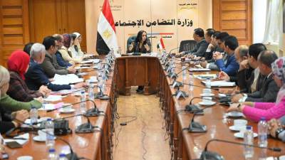 وزيرة التضامن الاجتماعي تترأس اجتماعاً موسعاً لقطاع الرعاية الاجتماعية