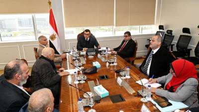 الشربيني يلتقي رئيس وأعضاء جمعية مستثمري 6 أكتوبر لاستعراض طلباتهم ومقترحاتهم