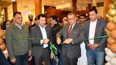 وزير الرياضة ومحافظ جنوب سيناء يفتتحان الخيمة البدوية بالمدينة الشبابية