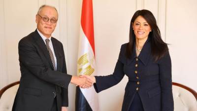 وزير التخطيط تبحث مع سفير اليابان بالقاهرة موقف زيارتها لليابان