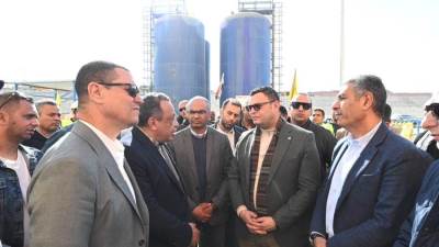 وزير الإسكان يتفقد مشروع رفع كفاءة المرافق بالمنطقة الصناعية بالعاشر من رمضان