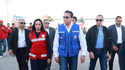 وزيرا الصحة والتضامن يتفقدان مخزن الهلال الأحمر الاستراتيجي والمركز اللوجستي لدعم غزة