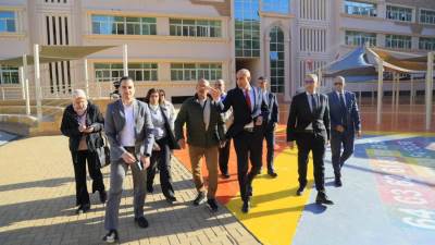وزير التعليم يزور المدرسة الدولية بعد واقعة التعدي على طالبة
