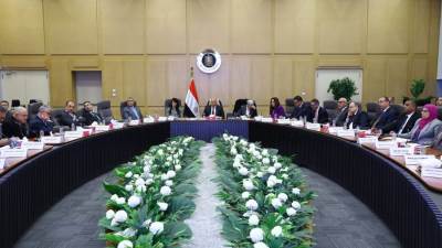 نائب رئيس الوزراء للتنمية الصناعية يترأس اجتماع المجموعة الوزارية للتنمية الصناعية