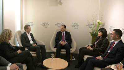 رئيس الوزراء يلتقي الرئيس التنفيذي لشركة يارا كلين أمونيا النرويجية