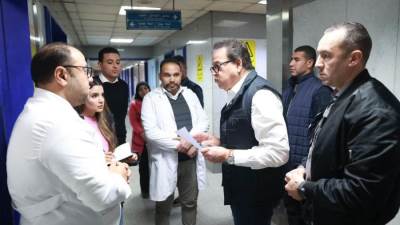 وزير الصحة يقوم بجولة مفاجئة لمستشفى جراحات اليوم الواحد بالبساتين