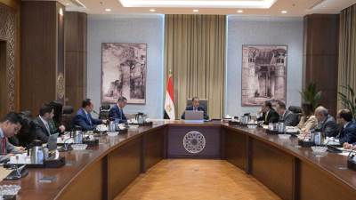 رئيس الوزراء يتابع إجراءات طرح الشركات التابعة للقوات المسلحة