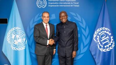 وزير الخارجية يلتقي بالمُدير العام لمُنظمة العمل الدولية