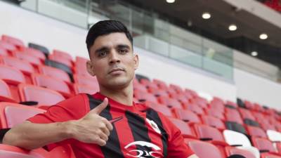 أرقام المغربي أشرف بن شرقي صفقة الأهلي القادمة