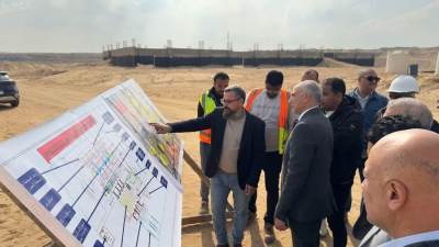 أمين غنيم يتفقد مشروعات المرافق والكهرباء بمدينة العبور الجديدة