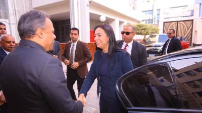 وزيرة التضامن الاجتماعي تتفقد ديوان الوزارة بالشرقية