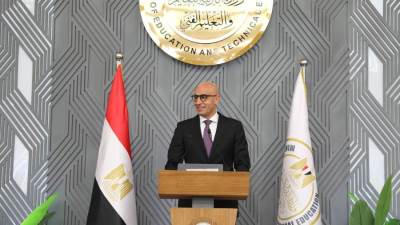 حقيقة تأجيل بداية الترم الثاني.. مصدر بالتعليم يجيب