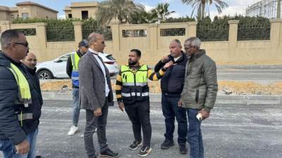 رئيس جهاز القاهرة الجديدة يتابع أعمال تنفيذ وتطوير الطرق بالمدينة