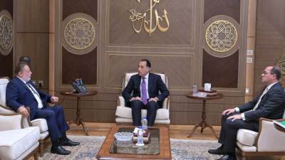 رئيس الوزراء يتابع مع محافظ البنك المركزي ووزير المالية بعض الملفات المهمة