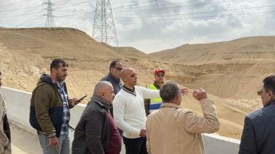 عبدالرؤوف الغيطي يتابع أعمال الطرق والمرافق بالقاهرة الجديدة