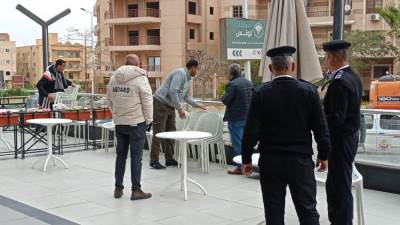 حملة مكبرة لرفع الإشغالات وإعادة الانضباط بطريق الحرية بالشروق