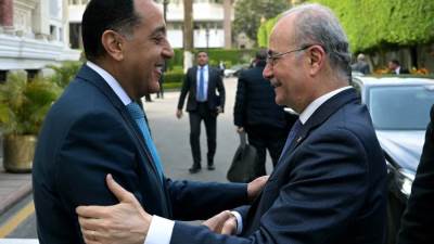 رئيس الوزراء يستقبل نظيره الفلسطيني والوفد المرافق له