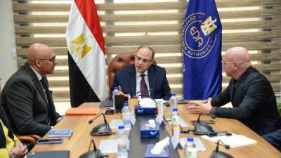 رئيس هيئة الدواء المصرية يستقبل ممثلي شركة أسبن الدولية