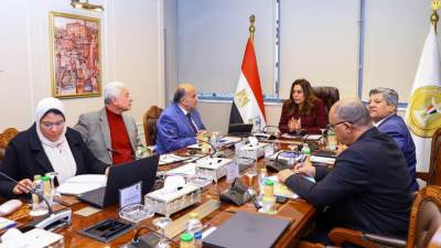 وزيرة التنمية المحلية تتابع مستجدات منظومة المخلفات الصلبة بالجيزة