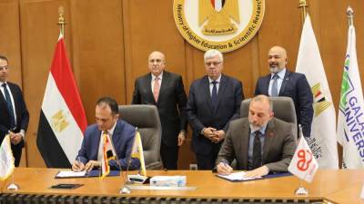 وزير التعليم العالي يشهد توقيع تعاون بين جامعة الجلالة وشركة إي آند