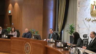 رئيس الوزراء يترأس اجتماع اللجنة العليا لتسيير برنامج التنمية المحلية بصعيد مصر