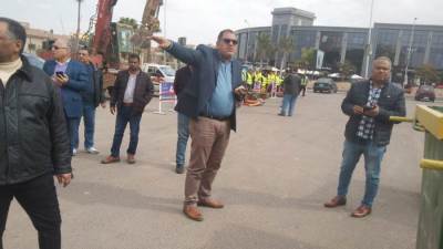 رئيس جهاز الشروق يتابع معدلات النظافة والتجميل بالمدينة