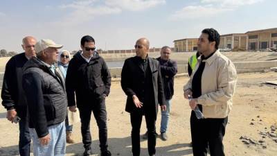عبدالرؤوف الغيطى يتفقد محطات مياه الصرف الصحي بالقاهرة الجديدة