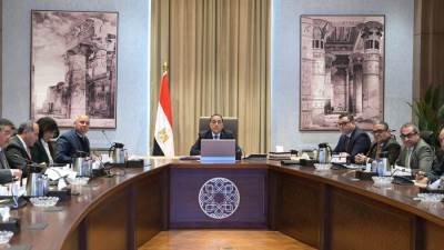 رئيس الوزراء يتابع الموقف التنفيذي لمشروع القطار الكهربائي الخفيف بشرق القاهرة