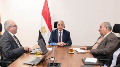 وزير الري يتابع استعدادات عقد أسبوع القاهرة للمياه