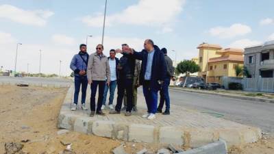 رئيس جهاز بدر يقوم بجولة ميدانية لمتابعة أعمال التطوير والتجميل بالمدينة