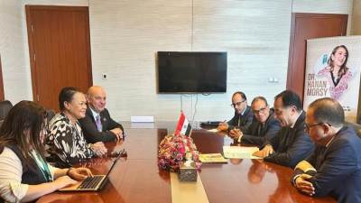 رئيس الوزراء يلتقى المديرة التنفيذية للآلية الأفريقية لمراجعة النظراء