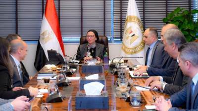 وزيرة البيئة تبحث التعاون مع الشركة البريطانية للبترول بمصر