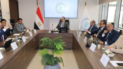  رئيس الرعاية الصحية يترأس اجتماع اللجنة العليا لتحديث استراتيجية الهيئة