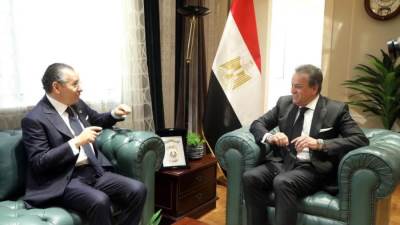 وزير الصحة يبحث مع رئيس سان دوناتو فرص الاستثمار في القطاع الطبي