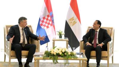رئيسا وزراء مصر وكرواتيا يترأسان جلسة مباحثات موسّعة لاستعراض الملفات والموضوعات المشتركة