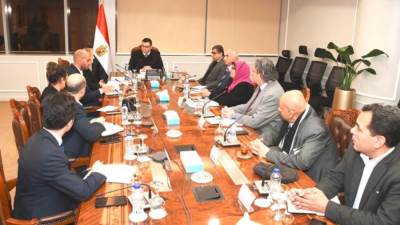 "الشربيني" يبحث مع مسئولي البنك الأوروبي لإعادة الإعمار والتنمية سبل تعزيز التعاون المشترك