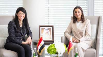 وزيرة التخطيط تلتقي وزيرة التنمية المستدامة بمملكة البحرين