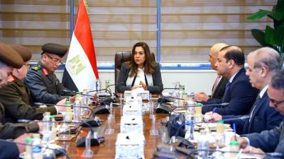 وزيرة التنمية المحلية تتابع جهود الربط بين منظومات تقنين أراضى الدولة والتصالح