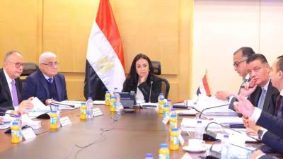 وزيرة التضامن تترأس اجتماع مجلس إدارة بنك ناصر الاجتماعي
