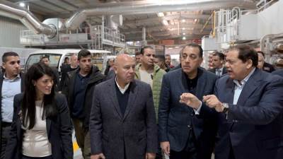 رئيس الوزراء يفتتح المرحلة الثانية من مصنع شركة سيراميكا كليوباترا