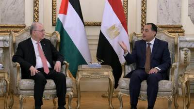 رئيس الوزراء يلتقى نظيره الفلسطيني لبحث خطة التعافي المبكر وإعادة إعمار غزة