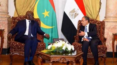 وزير الخارجية والهجرة يلتقي مع نظيره الموريتاني