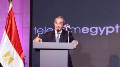 وزير الاتصالات يبحث مع مسئولى شركات عالمية فرص التعاون والاستثمار فى مصر