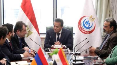 وزير الصحة يبحث مع سفير أرمينيا تعزيز التعاون الصحي