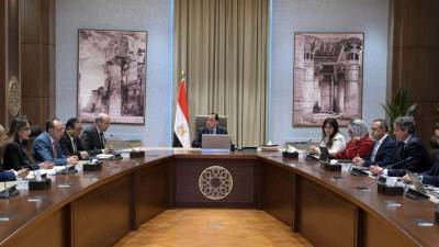 مدبولي يتابع مستجدات ملف طرح إدارة وتشغيل المطارات المصرية أمام القطاع الخاص